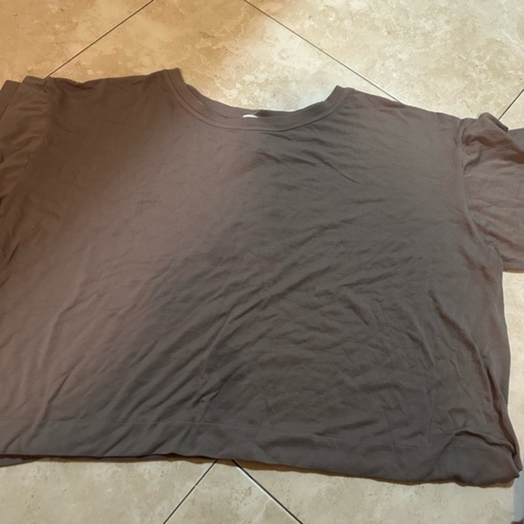 Brown cropped short sleeve workout top - Picture 1 of 3
